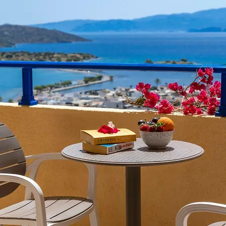Ξενοδοχείο με διαμερίσματα Heights (adults Only) 3*